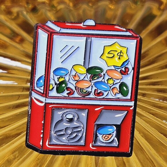 Vintage Claw Pop Up Toy Candy Gum Ball Red Machine Lapel Pin Brooch 5 Cent Retro - Picture 8 of 10